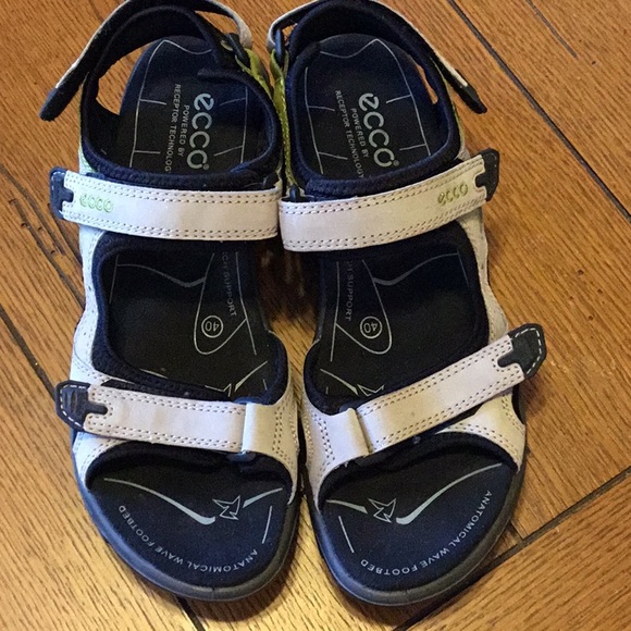 ecco anatomical wave footbed sandal